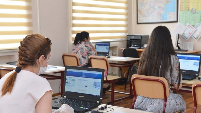 Təkrar sertifikatlaşdırmadan keçməyən 50 müəllim digər işlə təmin edilib